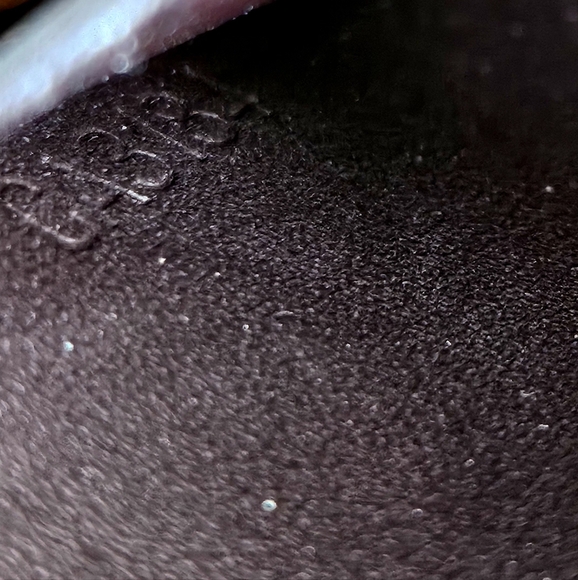 Louis Vuitton Amarante Vernis Card Holder - Picture 9 of 9